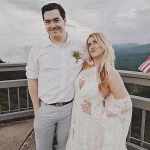 Meet your Posher, Alicia